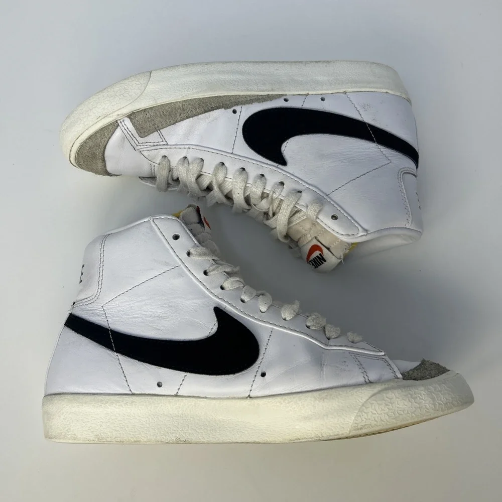 Nike Blazer Mid 77 Vintage White Black Sail CZ1055-100 Women's Size 7 High Top